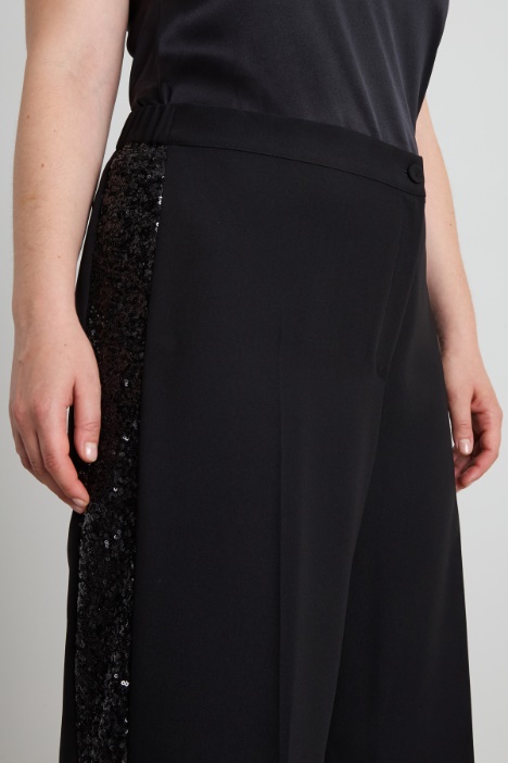 Pantaloni con bande di paillettes