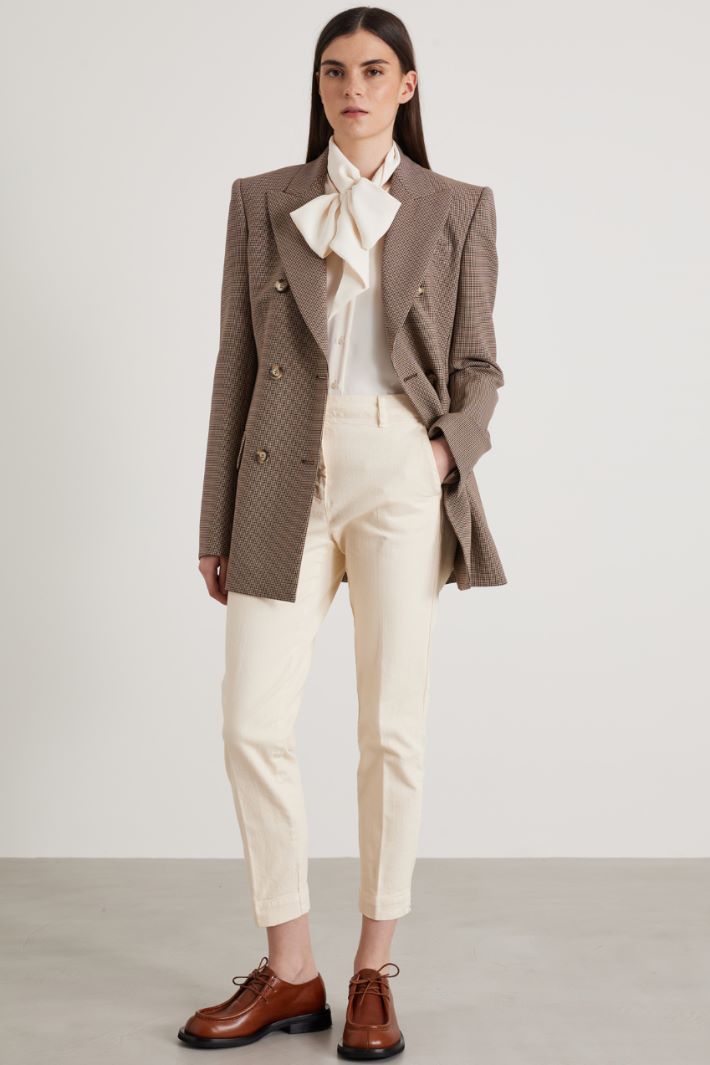 High-waisted trousers Intrend
