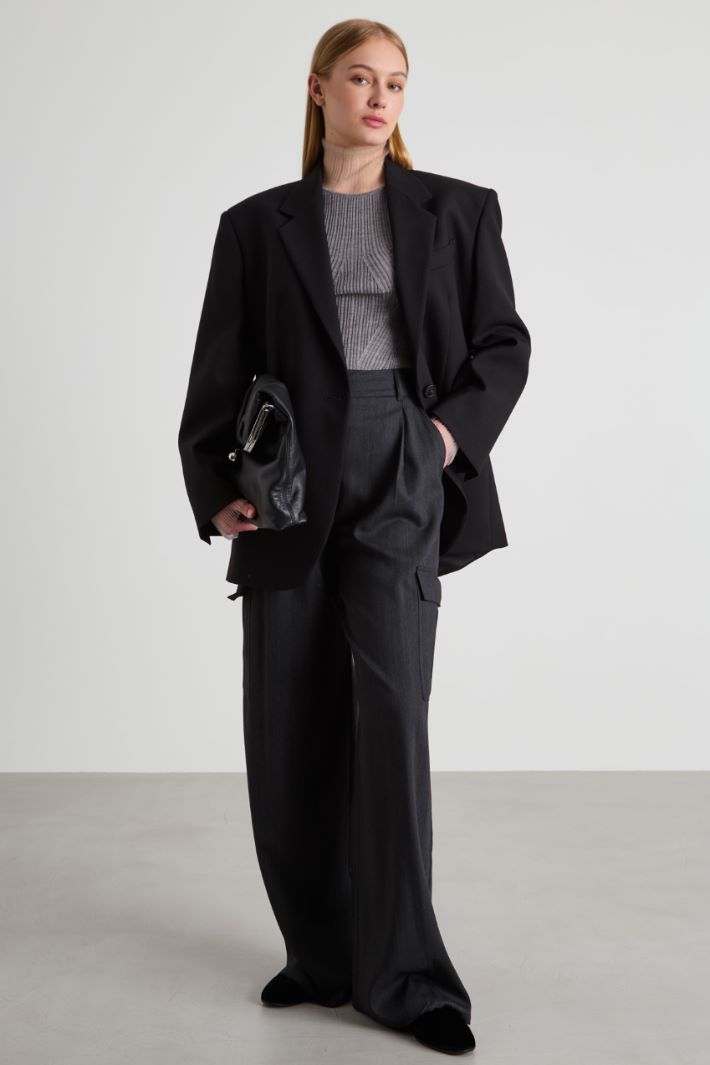 Wide leg cargo trousers Intrend