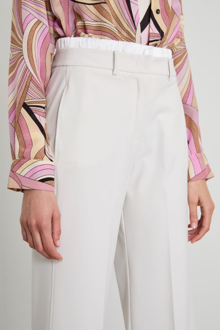 Trousers with satin detail Intrend - 4