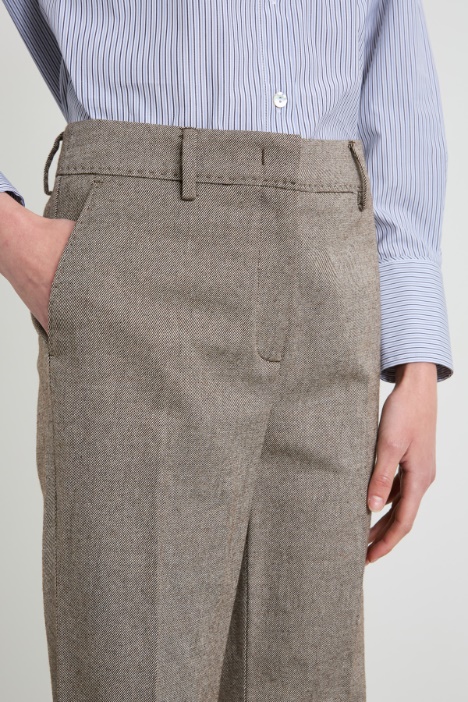 Pantaloni flare in tessuto diagonale