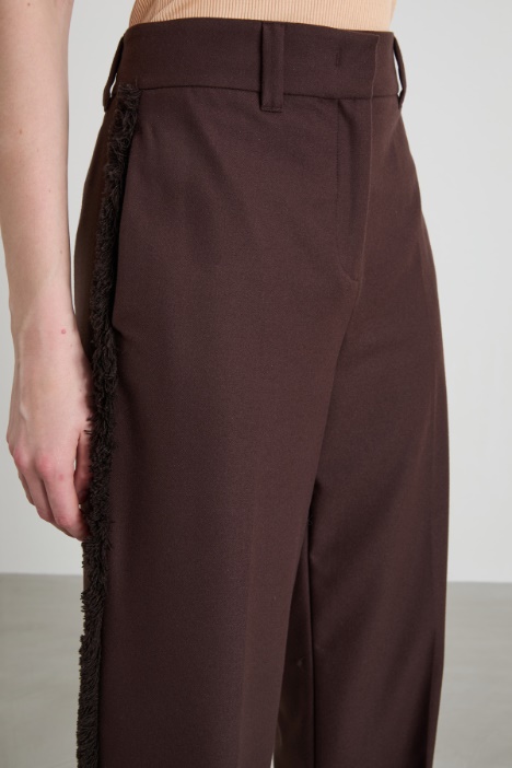 Pantaloni con frange