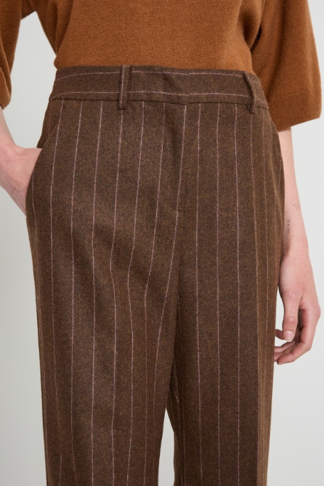 Pantaloni flare gessati