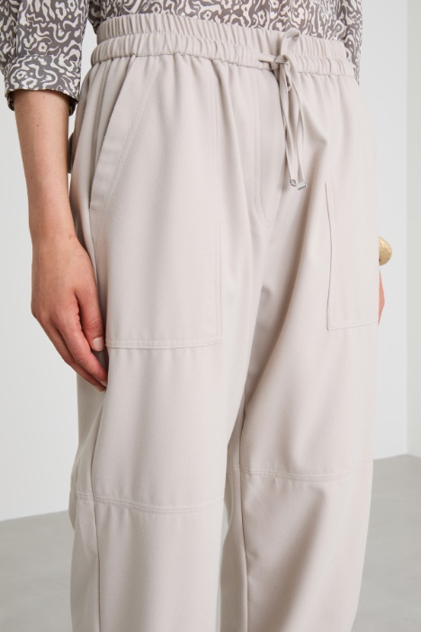 Pantaloni jogger