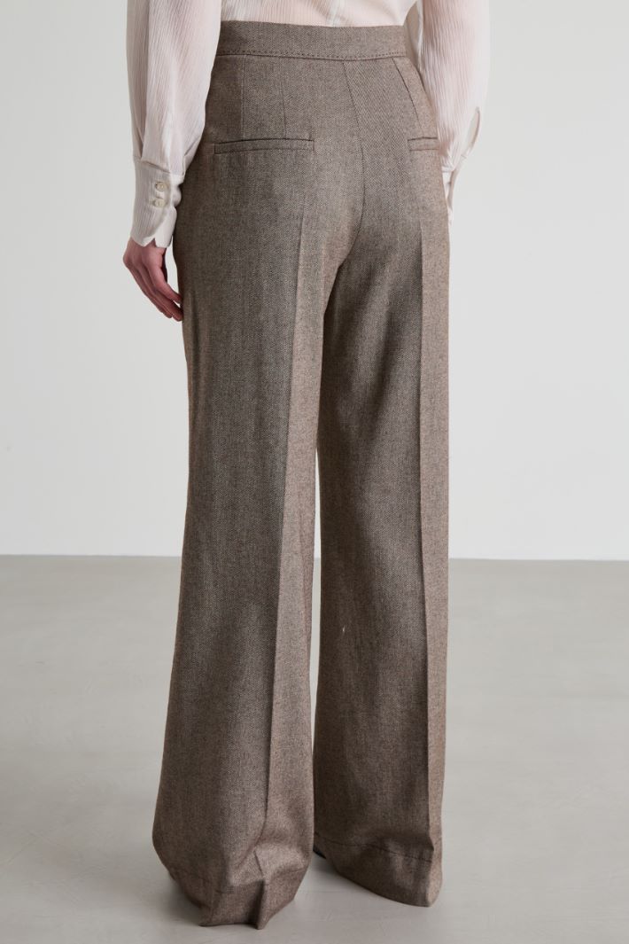 Button-detailed trousers Intrend - 3