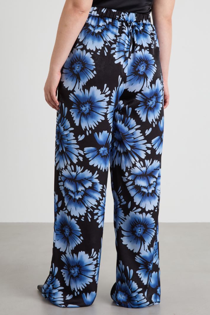 Pantaloni in raso Intrend - 3