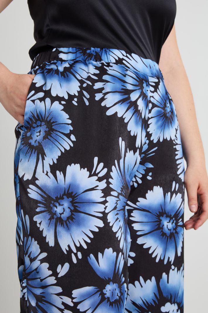 Pantaloni in raso Intrend - 4