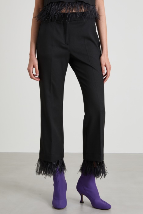 Pantaloni con piume