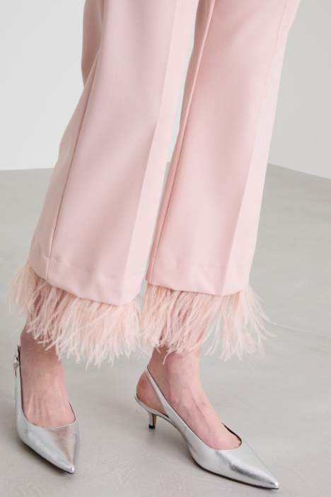 Pantaloni con piume