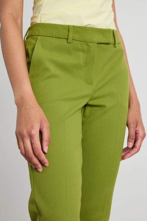 Pantaloni a sigaretta