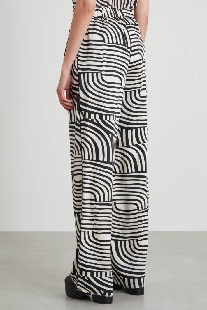 Printed twill trousers Intrend - 3