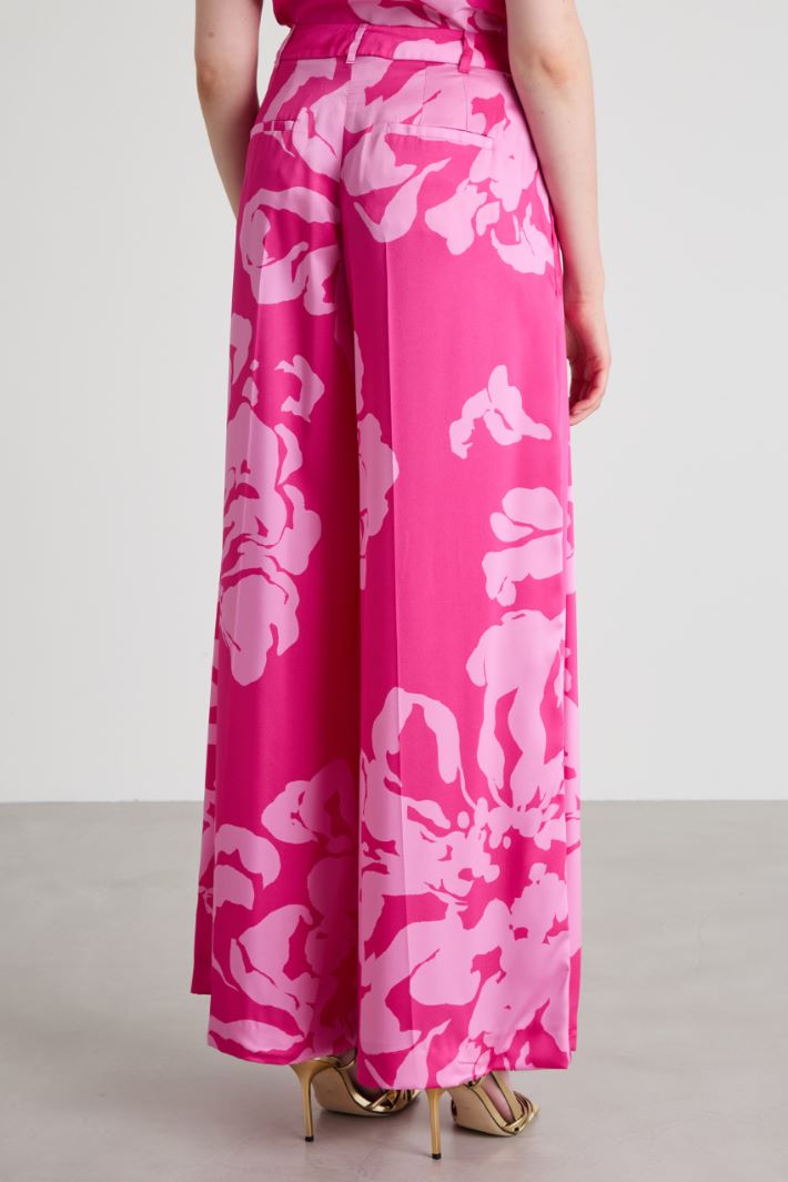 Pleated trousers in printed twill Intrend - 3