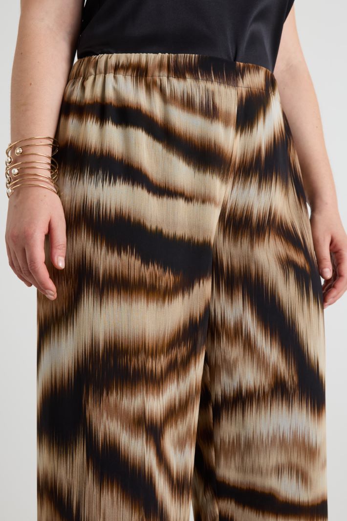 Pantaloni in georgette stampata Intrend - 4
