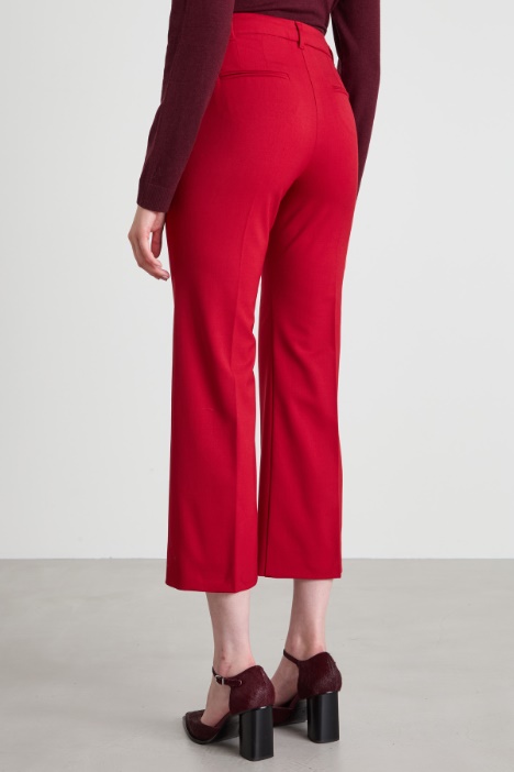 Pantaloni flare in gabardina