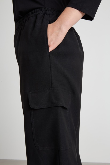 Pantaloni cargo in enver satin