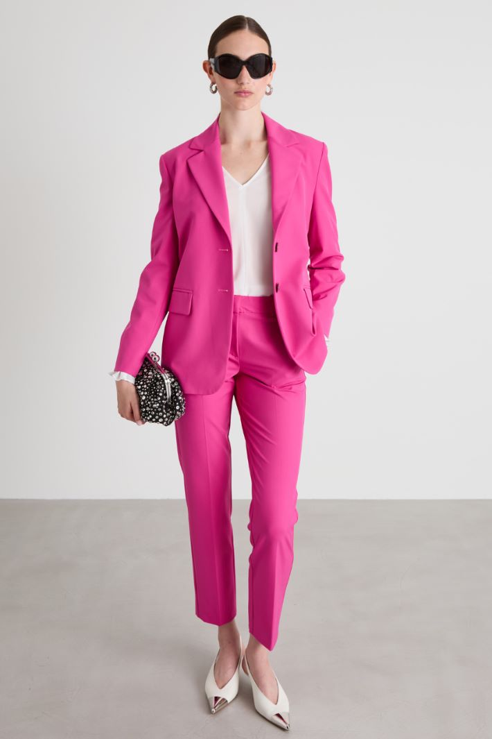 Pantaloni in tela stretch Intrend