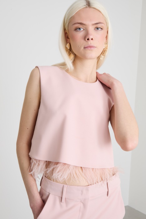 Top con piume