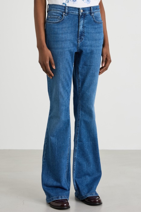 Vaqueros acampanados