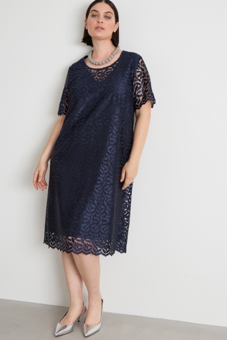 Abito in tulle ricamato