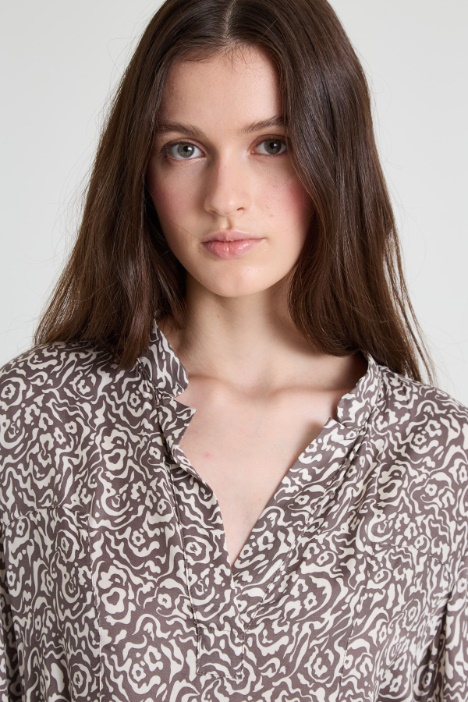 Vestido de sarga estampada