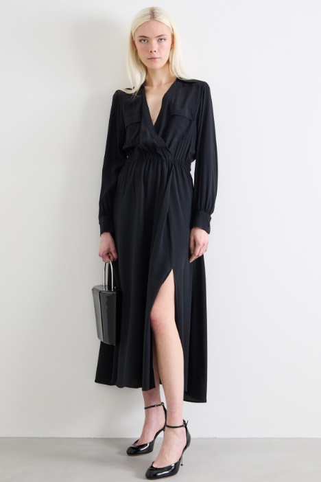 Vestido de escote cruzado