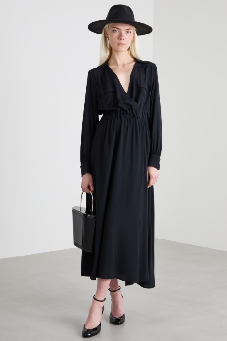 Dress with crossover neckline Intrend