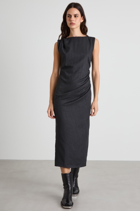 Abito a tubino drappeggiato