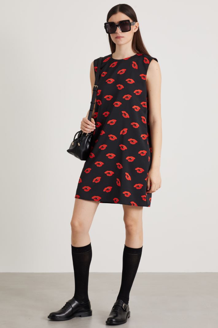 Flared satin dress Intrend
