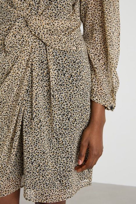 Abito in georgette con drappeggio