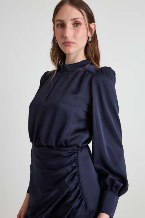 Abito corto drappeggiato