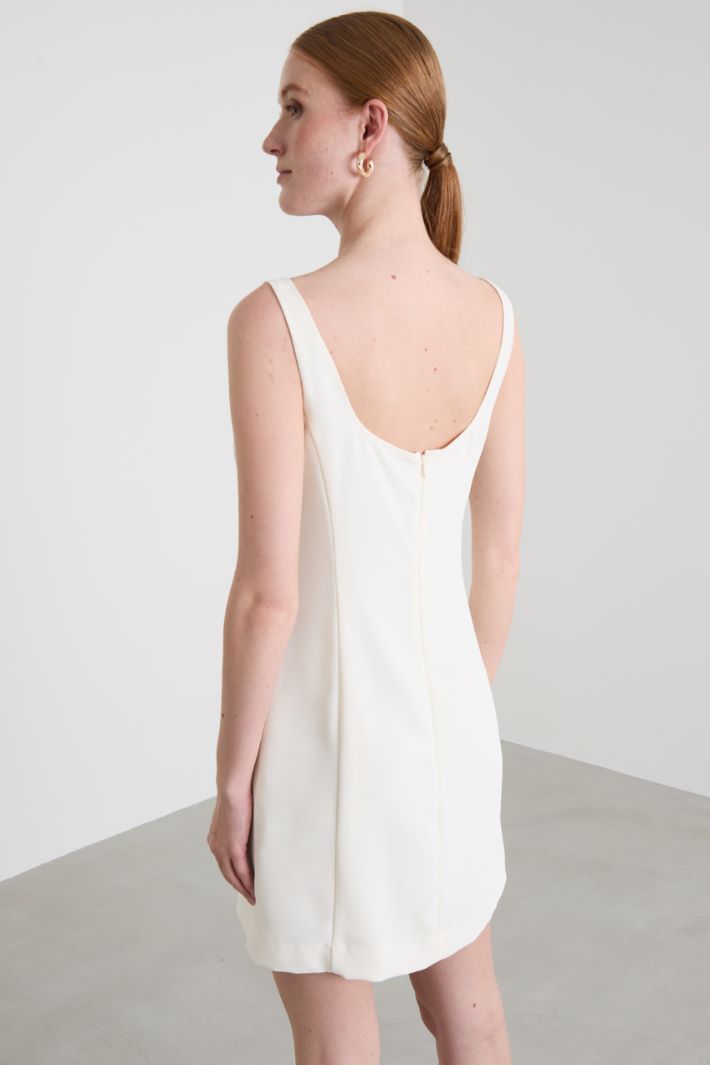 Short sleeveless dress Intrend - 3