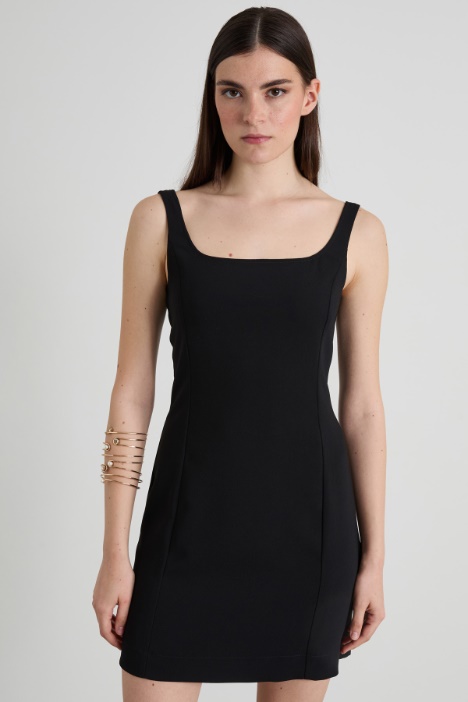 Abito corto senza maniche