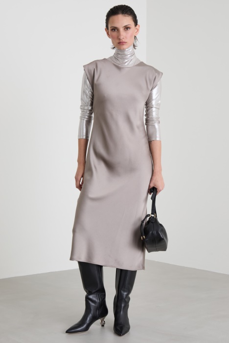 Satin dress Intrend