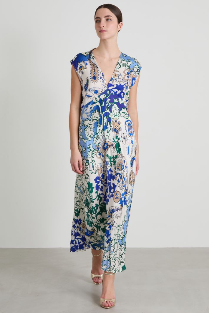 Long satin dress Intrend - 2