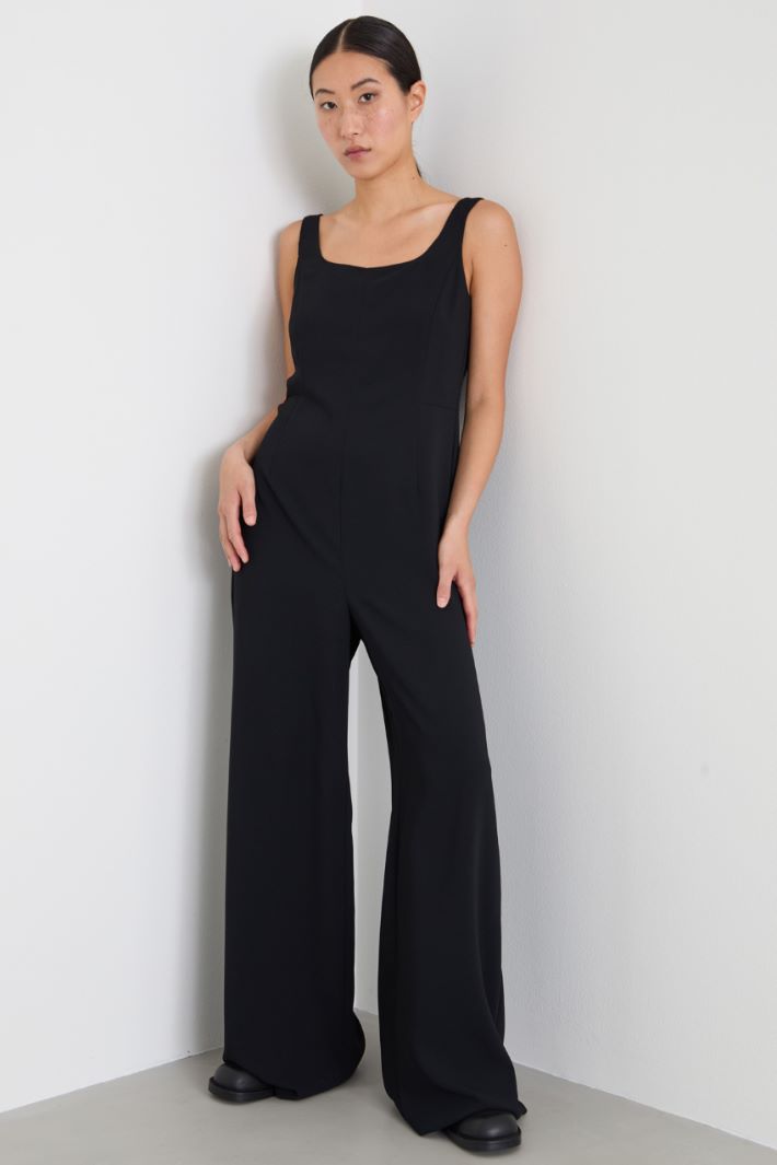 Tuta in crépe envers satin Intrend - 2