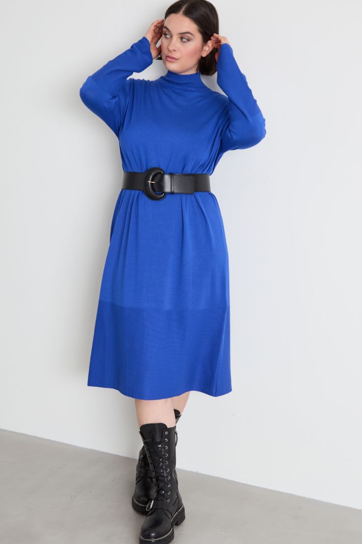 Knitted viscose dress Intrend - 2