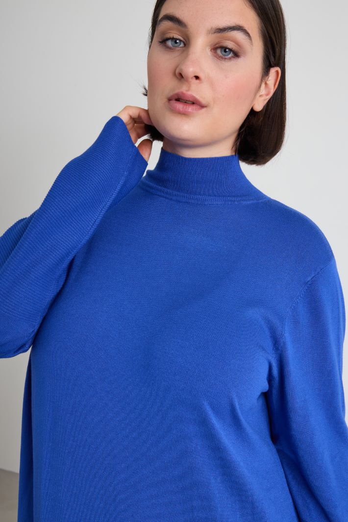 Knitted viscose dress Intrend - 4