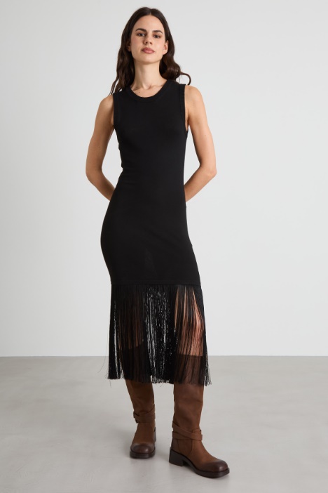 Abito in maglia con frange