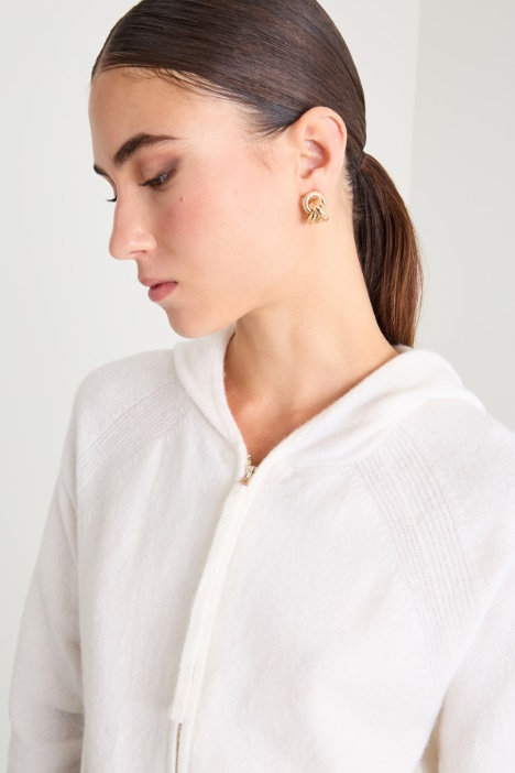 Jersey de lana con capucha