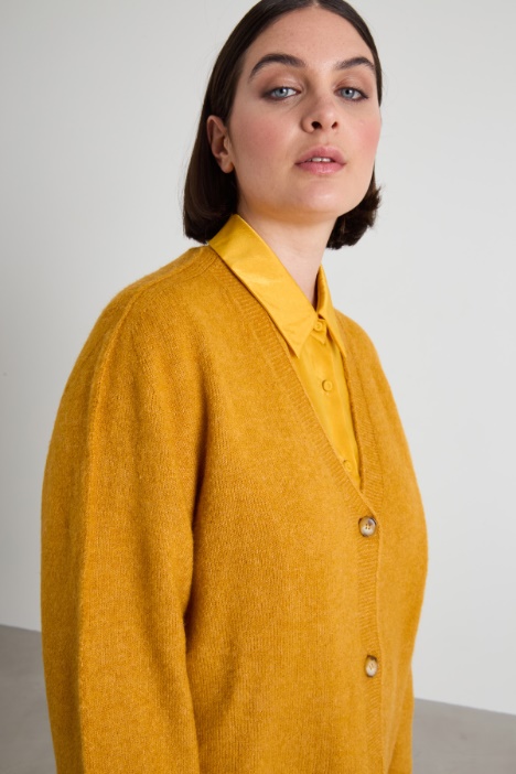 Cardigan con scollo a V