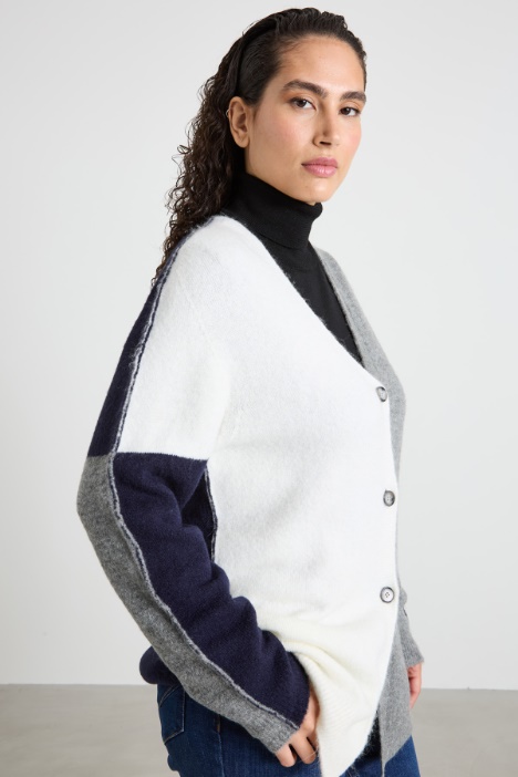 Cardigan con scollo a V