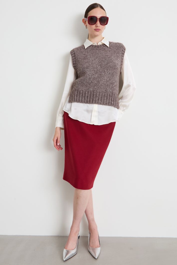 Sequinned gilet Intrend