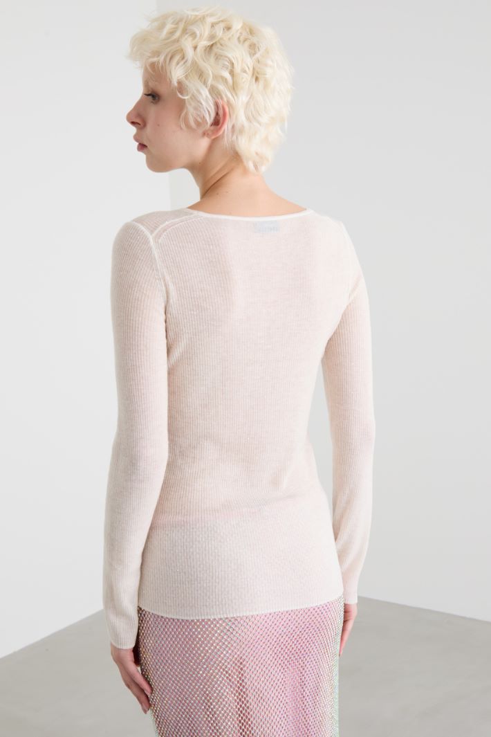 Maglia a coste aderente in lana