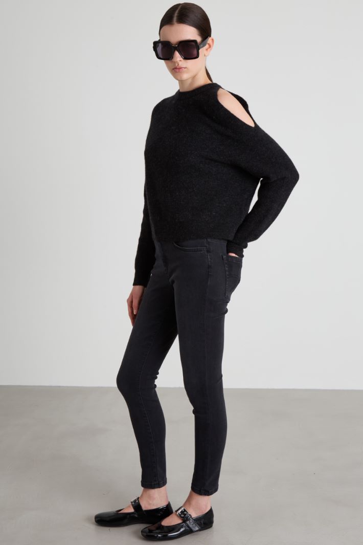 Cut-out sweater Intrend - 3