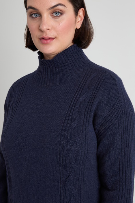 Maglia con collo alto