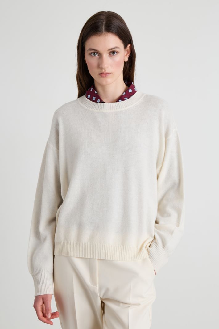 Loose-fit wool sweater Intrend