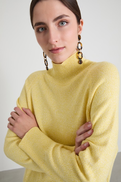 Maglia con collo alto