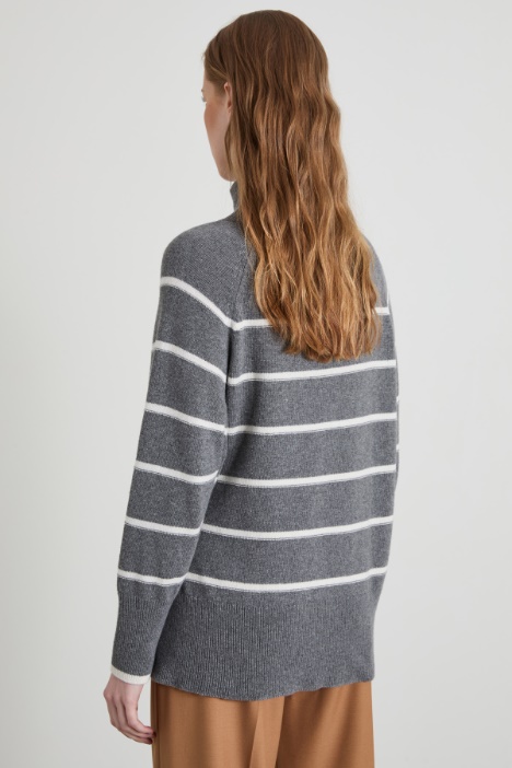 Maglia con collo alto