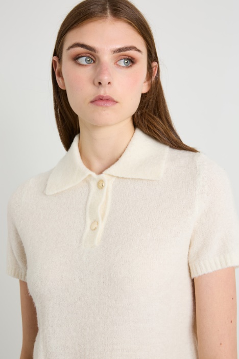 Maglia cropped stile polo