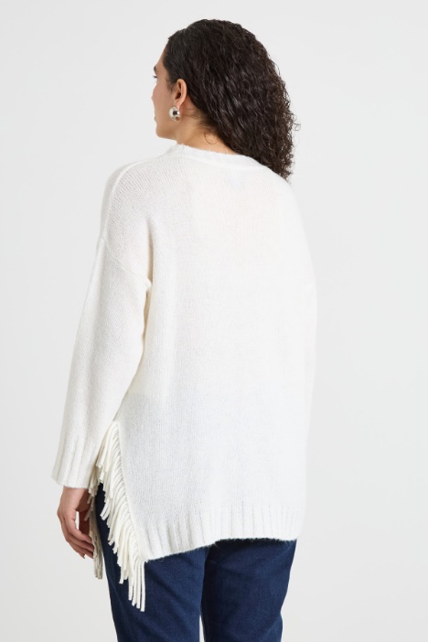 Maglia con frange al fondo